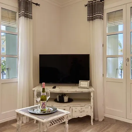 Little Sopranis Little Appartement Cadix