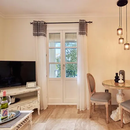 Apartament Little Sopranis Little *